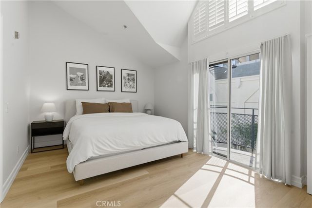 5107 Coldwater Canyon 14, Sherman Oaks, CA 91423