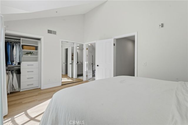 5107 Coldwater Canyon 14, Sherman Oaks, CA 91423