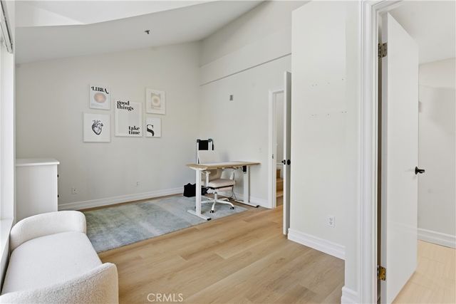 5107 Coldwater Canyon 14, Sherman Oaks, CA 91423