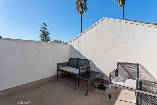 5107 Coldwater Canyon 14, Sherman Oaks, CA 91423