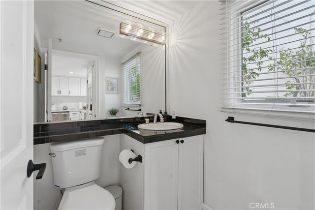 5107 Coldwater Canyon 14, Sherman Oaks, CA 91423