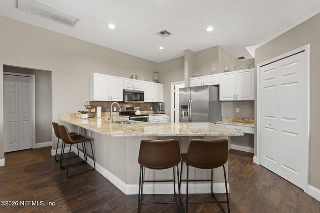 6001 NW TELFORD Avenue, Port St. Lucie, FL 34983