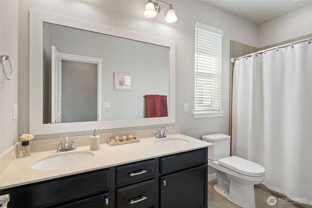 2423 NE Redford Street, Poulsbo, WA 98370