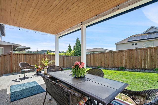 2423 NE Redford Street, Poulsbo, WA 98370