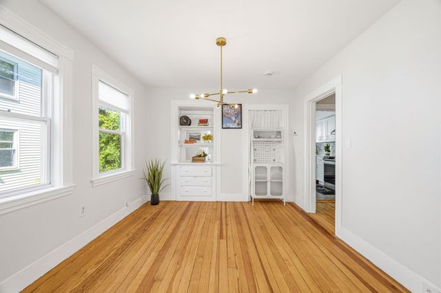 27 Shirley St 27, Lexington, MA 02421