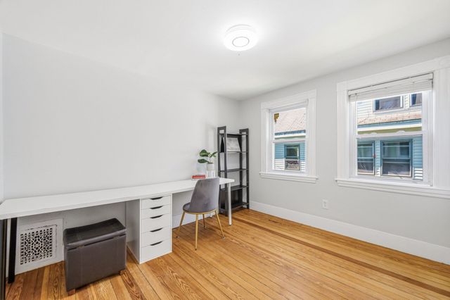 27 Shirley St 27, Lexington, MA 02421