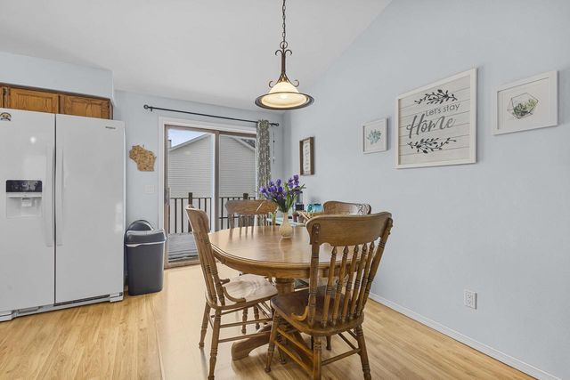 1601 S SUNDOWN LANE, Appleton, WI 54915