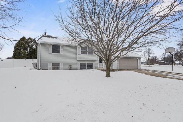 1601 S SUNDOWN LANE, Appleton, WI 54915