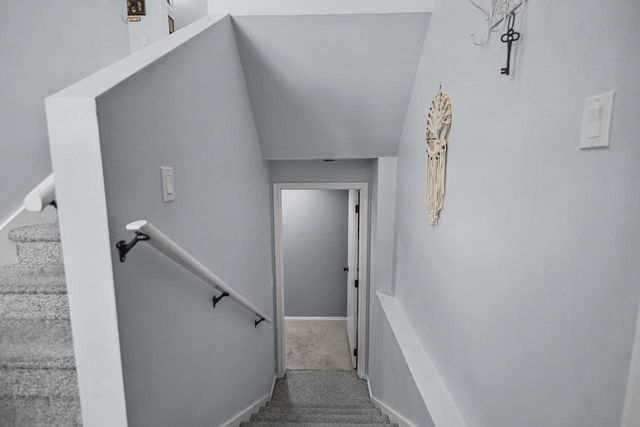 1601 S SUNDOWN LANE, Appleton, WI 54915