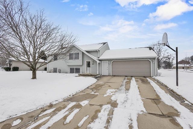1601 S SUNDOWN LANE, Appleton, WI 54915