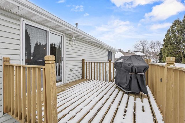 1601 S SUNDOWN LANE, Appleton, WI 54915