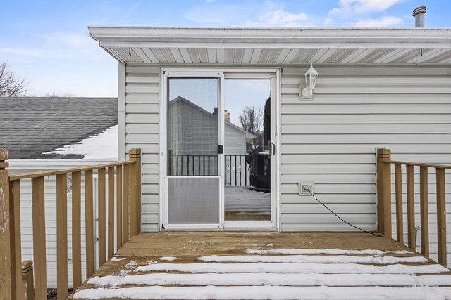 1601 S SUNDOWN LANE, Appleton, WI 54915