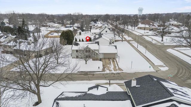 1601 S SUNDOWN LANE, Appleton, WI 54915