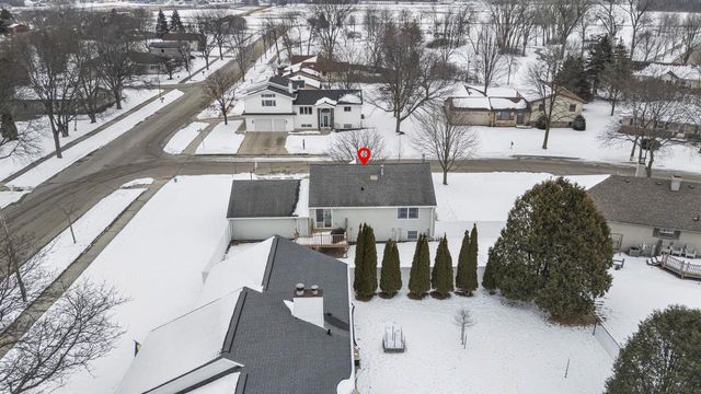 1601 S SUNDOWN LANE, Appleton, WI 54915