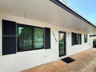 18150 NW 82nd Ave, Hialeah, FL 33015