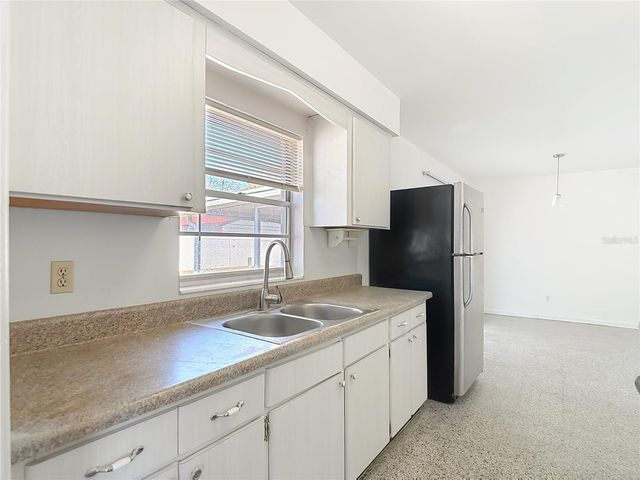 7717 W HIAWATHA STREET, Tampa, FL 33615