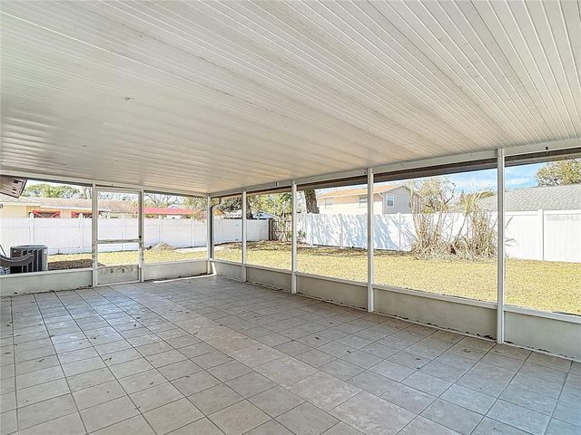 7717 W HIAWATHA STREET, Tampa, FL 33615