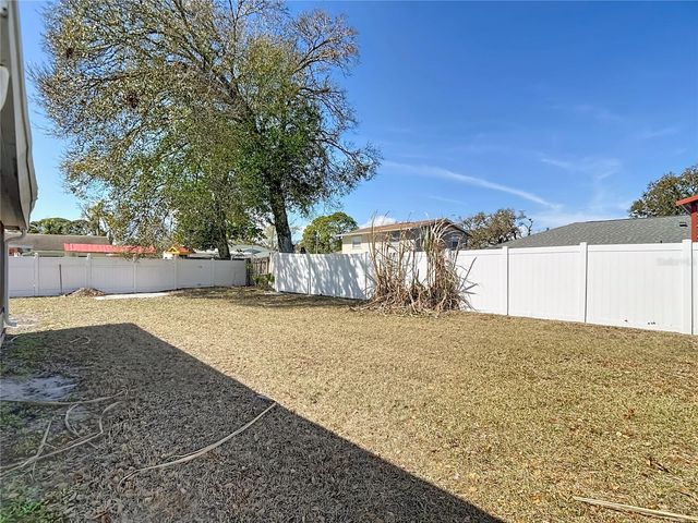 7717 W HIAWATHA STREET, Tampa, FL 33615