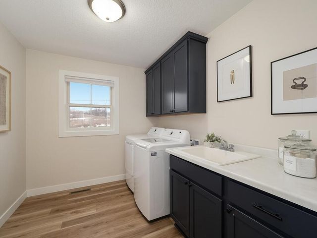 15110 Eileen Circle, Burnsville, MN 55306