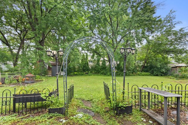 5306 Quebec Avenue N, New Hope, MN 55428