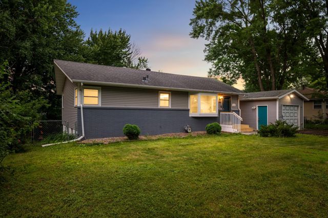5306 Quebec Avenue N, New Hope, MN 55428