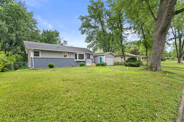 5306 Quebec Avenue N, New Hope, MN 55428