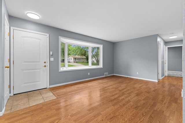 5306 Quebec Avenue N, New Hope, MN 55428