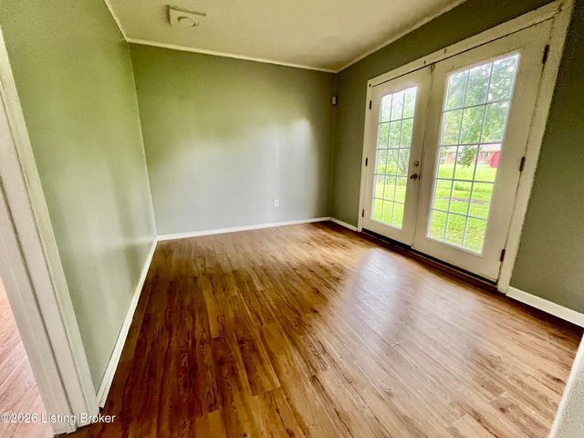 7602 Randy Ct, Louisville, KY 40258