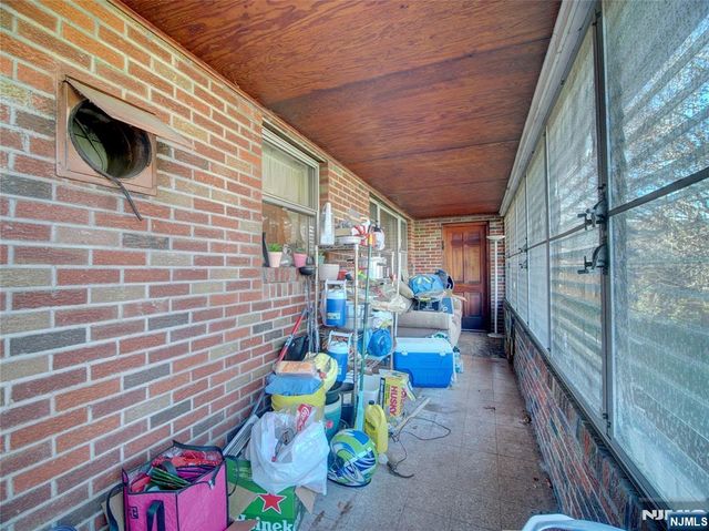 475 Dewey Avenue, Saddle Brook, NJ 07663