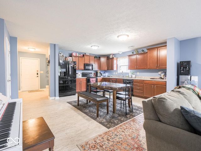 8218 Devon Avenue, Indianapolis, IN 46239