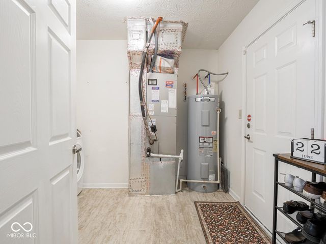 8218 Devon Avenue, Indianapolis, IN 46239
