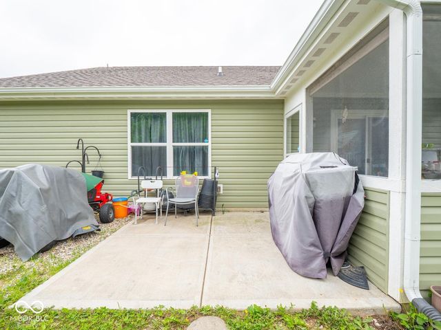 8218 Devon Avenue, Indianapolis, IN 46239