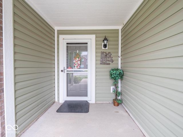 8218 Devon Avenue, Indianapolis, IN 46239