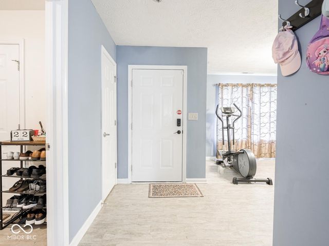 8218 Devon Avenue, Indianapolis, IN 46239