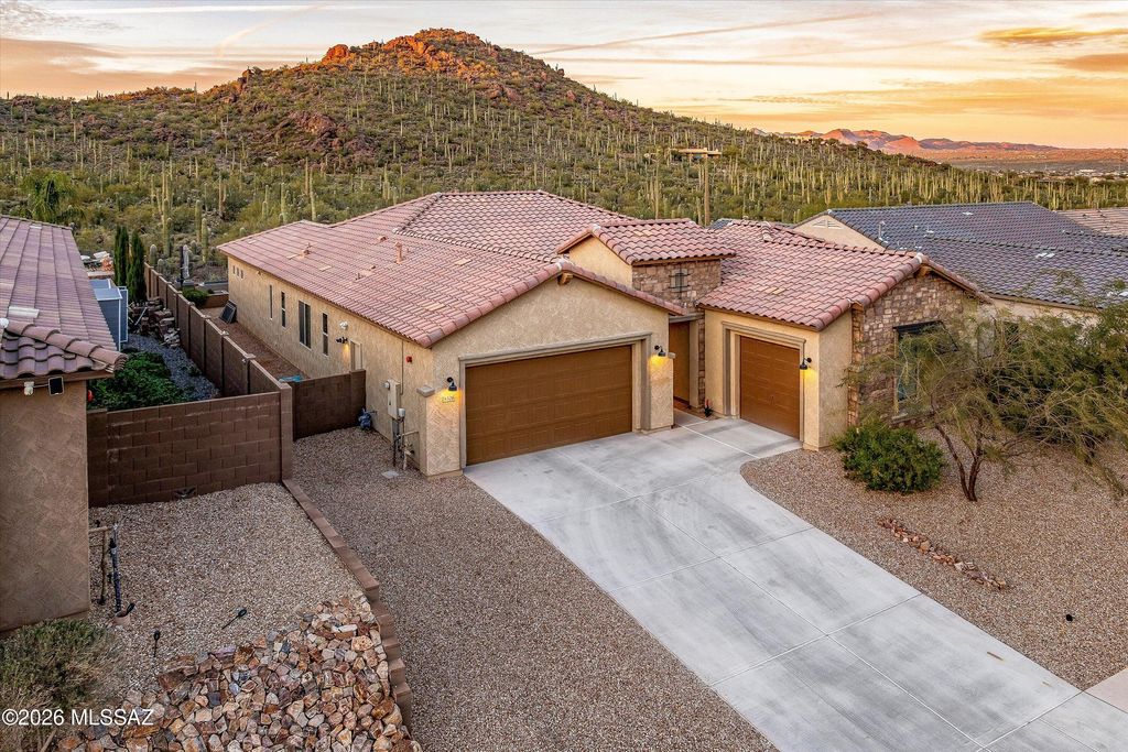 8506 W Spaulding Street, Tucson, AZ 85743