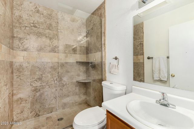 125 S 56TH Street 104, Mesa, AZ 85206