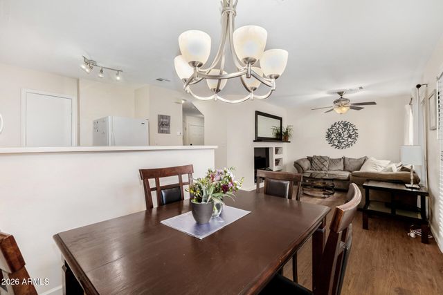 125 S 56TH Street 104, Mesa, AZ 85206