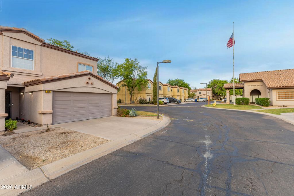 125 S 56TH Street 104, Mesa, AZ 85206