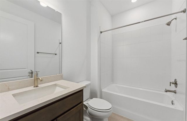 37380 CLINCH CIRCLE, Zephyrhills, FL 33540