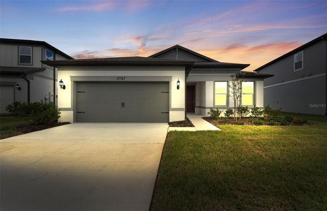 37380 CLINCH CIRCLE, Zephyrhills, FL 33540