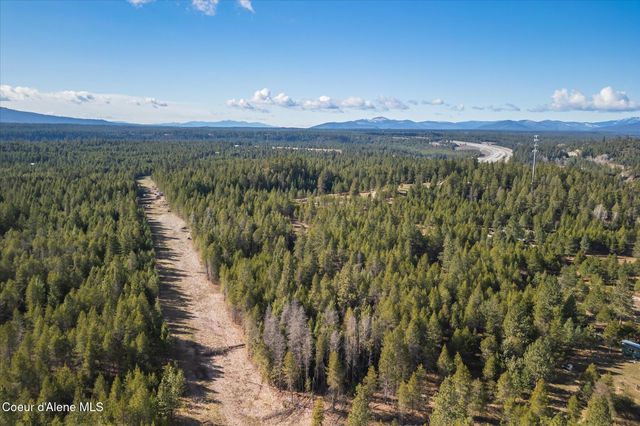 67 Pine MDW, Athol, ID 83801
