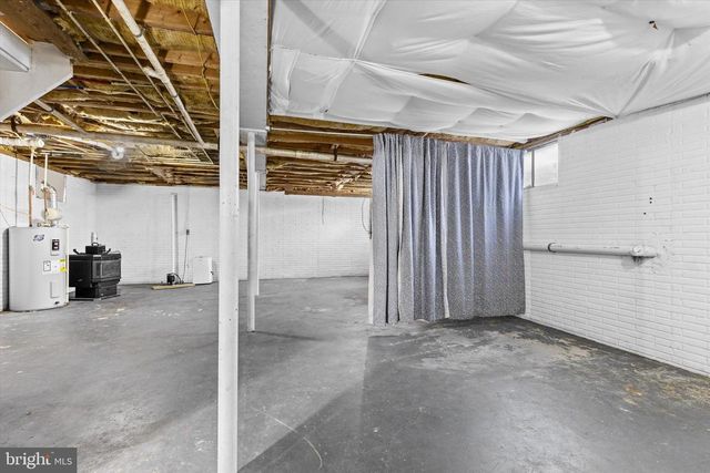 8694 SHEFFIELD MANOR BOULEV, Waynesboro, PA 17268