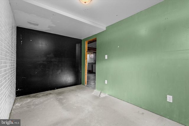 8694 SHEFFIELD MANOR BOULEV, Waynesboro, PA 17268