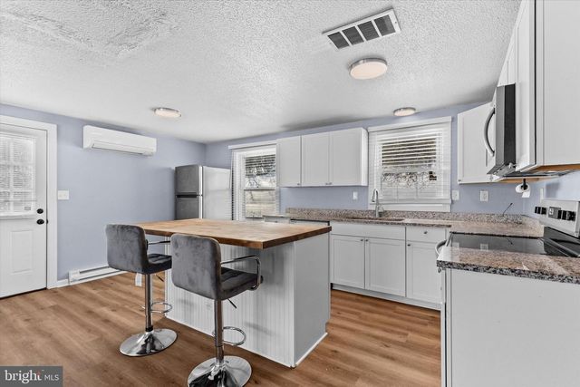 8694 SHEFFIELD MANOR BOULEV, Waynesboro, PA 17268