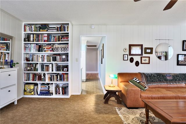 2342 N Winwood Drive, Fayetteville, AR 72703