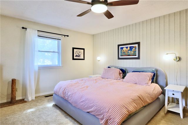 2342 N Winwood Drive, Fayetteville, AR 72703