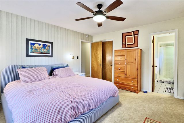 2342 N Winwood Drive, Fayetteville, AR 72703