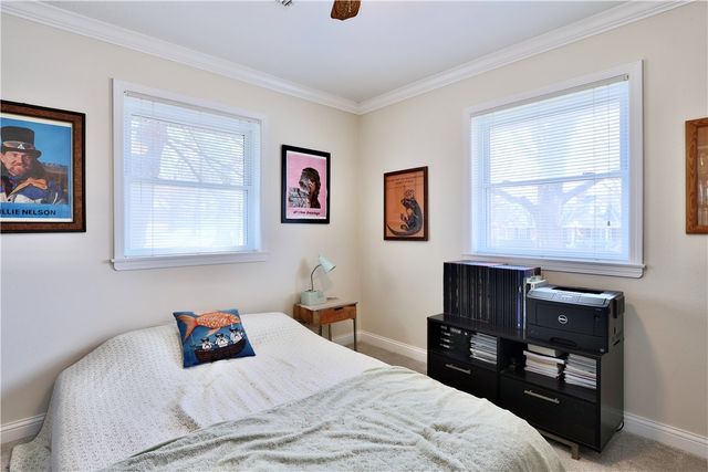 2342 N Winwood Drive, Fayetteville, AR 72703