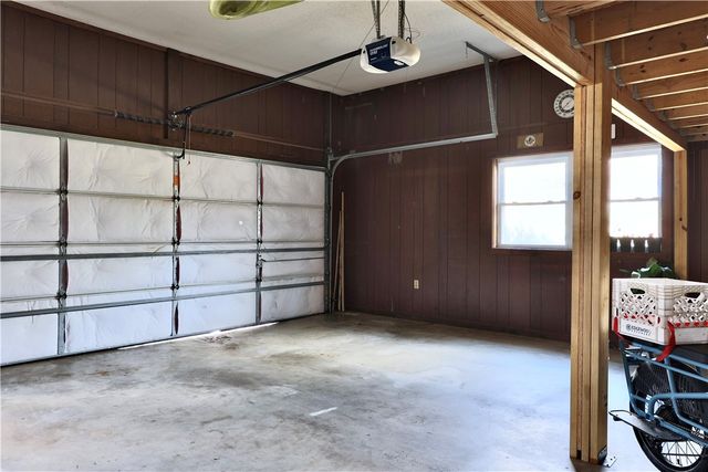 2342 N Winwood Drive, Fayetteville, AR 72703