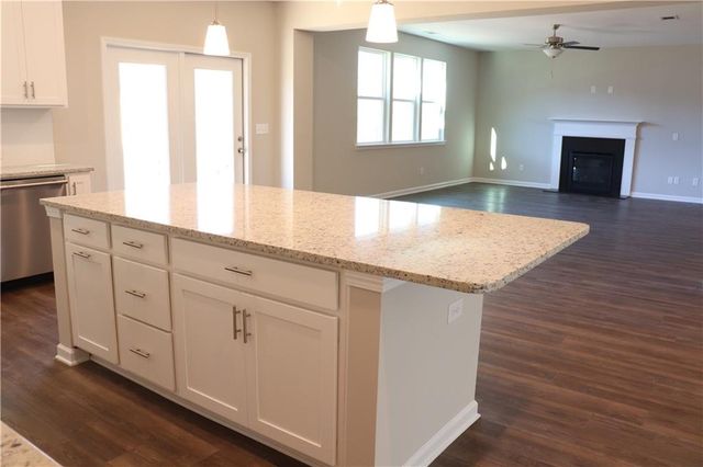 4376 Waxwing Street, Hoschton, GA 30548